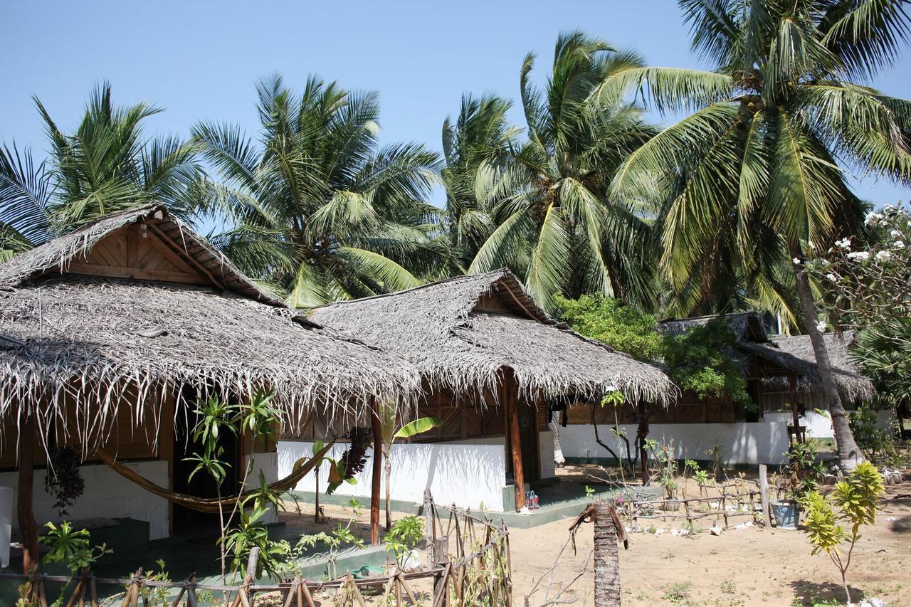 Sun Wind Beach Kalpitiya Kite Resort Extérieur photo